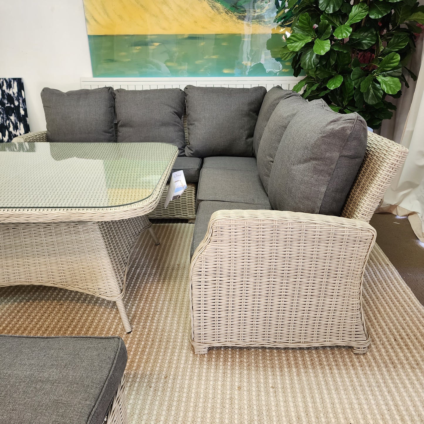 Large corner outdoor entertaining setting